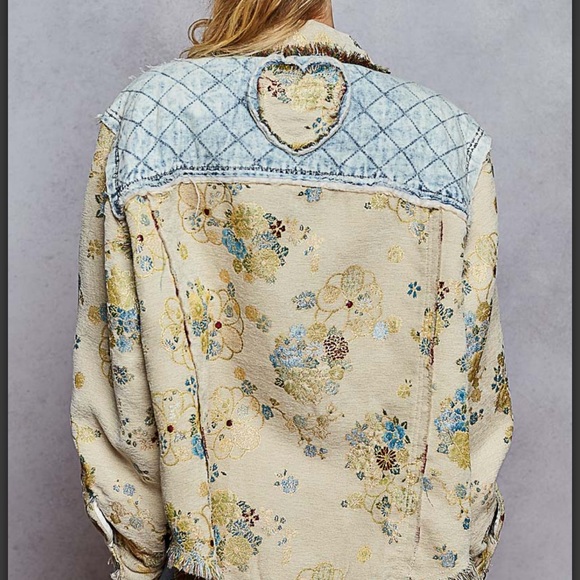 SS0–POL Gorgeous Metalic Embroidered Floral Patchwork Quilted Jacket - Picture 2 of 3